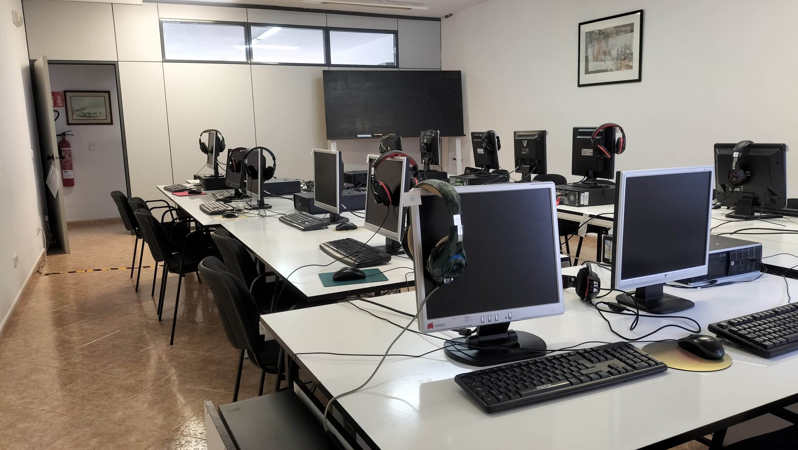 Recepción Academia Europa Ciutadella